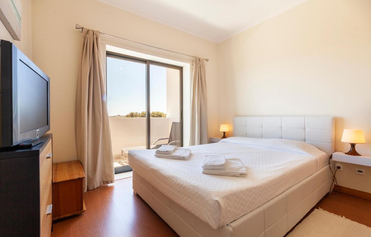 B55 - Sunset Holiday Apartment Senhora da Luz 외부 사진