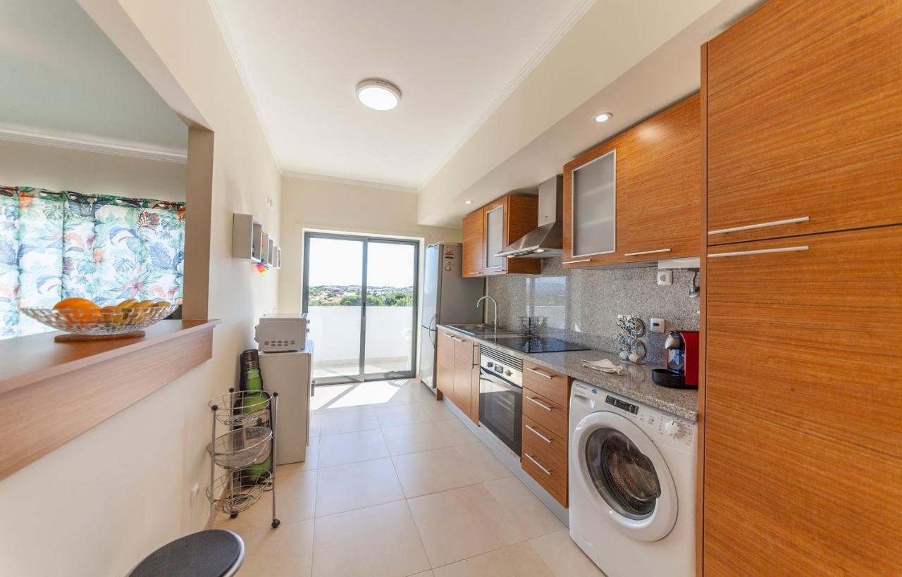 B55 - Sunset Holiday Apartment Senhora da Luz 외부 사진
